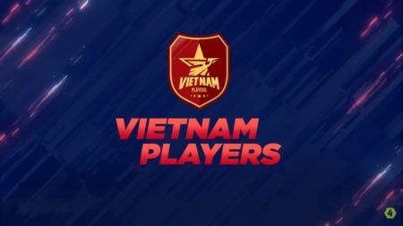 FIFA Online 4: Mừng trận thắng Thái Lan tại King’s Cup, Garena “nhá hàng” thẻ Vietnam Legend mới